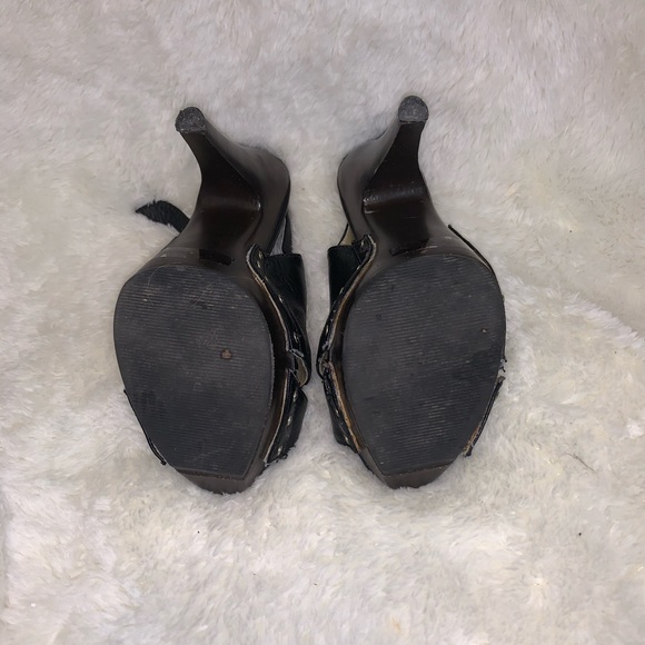 Black heels - Picture 4 of 4